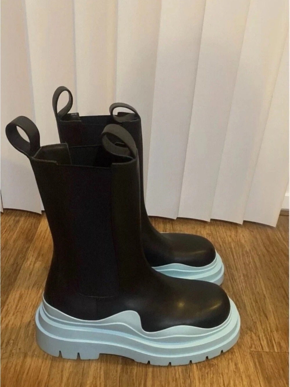 Bottega Veneta Tire Chelsea Boots Blue Size 39 - Picture 4 of 6